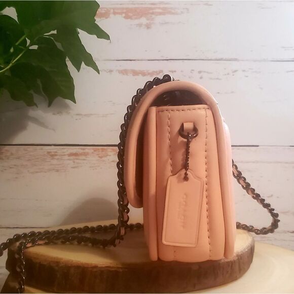 RETAIL COACH Quilted Turnlock Crossbody in Blush with Gun Metal Hardware - Picture 8 of 13